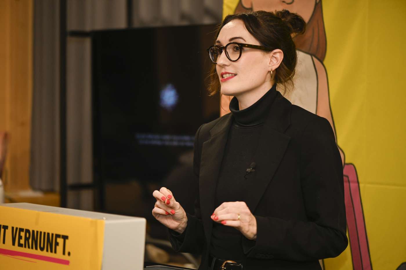 Die Stadt in der Mitte halten – FDP Offenbach nominiert Anja Schwalbach zur Spitzenkandidatin